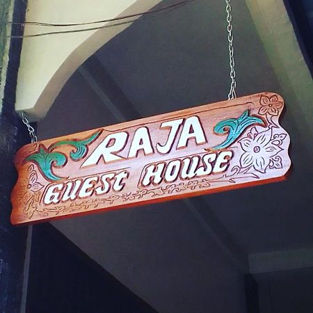 Raja Guest House - Jungle Trekking & Tours Bukit Lawang Sumatra Exterior foto